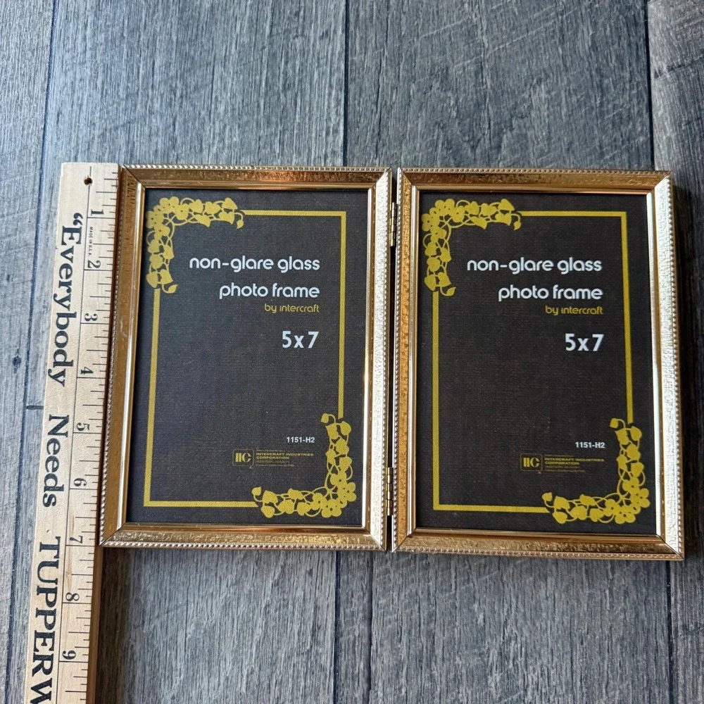 Intercraft Gold Metal Double Hinged 5x7 Photo Frame Non-Glare Glass 1151-H2